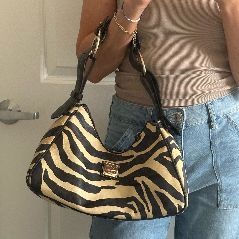 Vintage Dooney and Bourke handbag